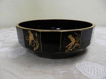 Zlatem malovaná tmavě fialová mísa - Severní Čechy Zlatem malovaná tmavě fialová mísa - Severní Čechy